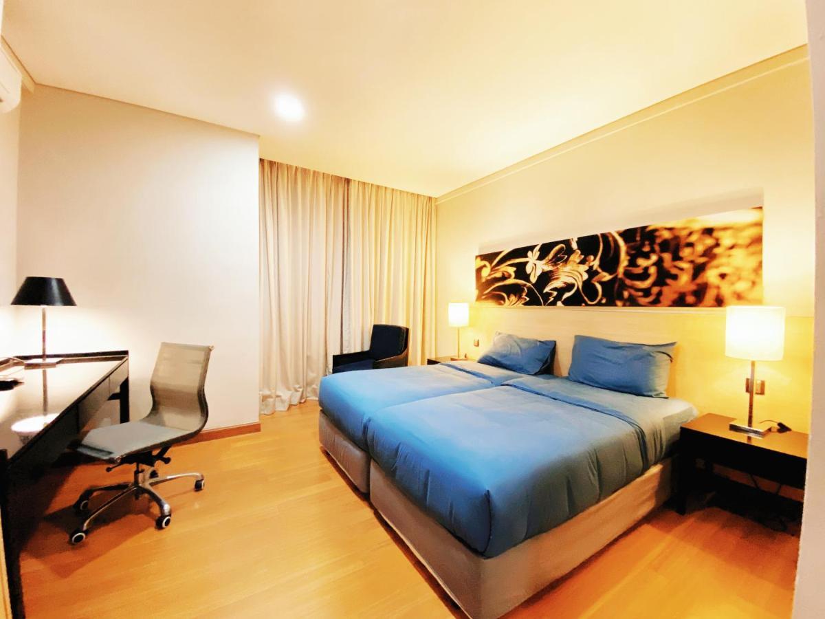 Straits Suite By C Homestay Malacca Extérieur photo