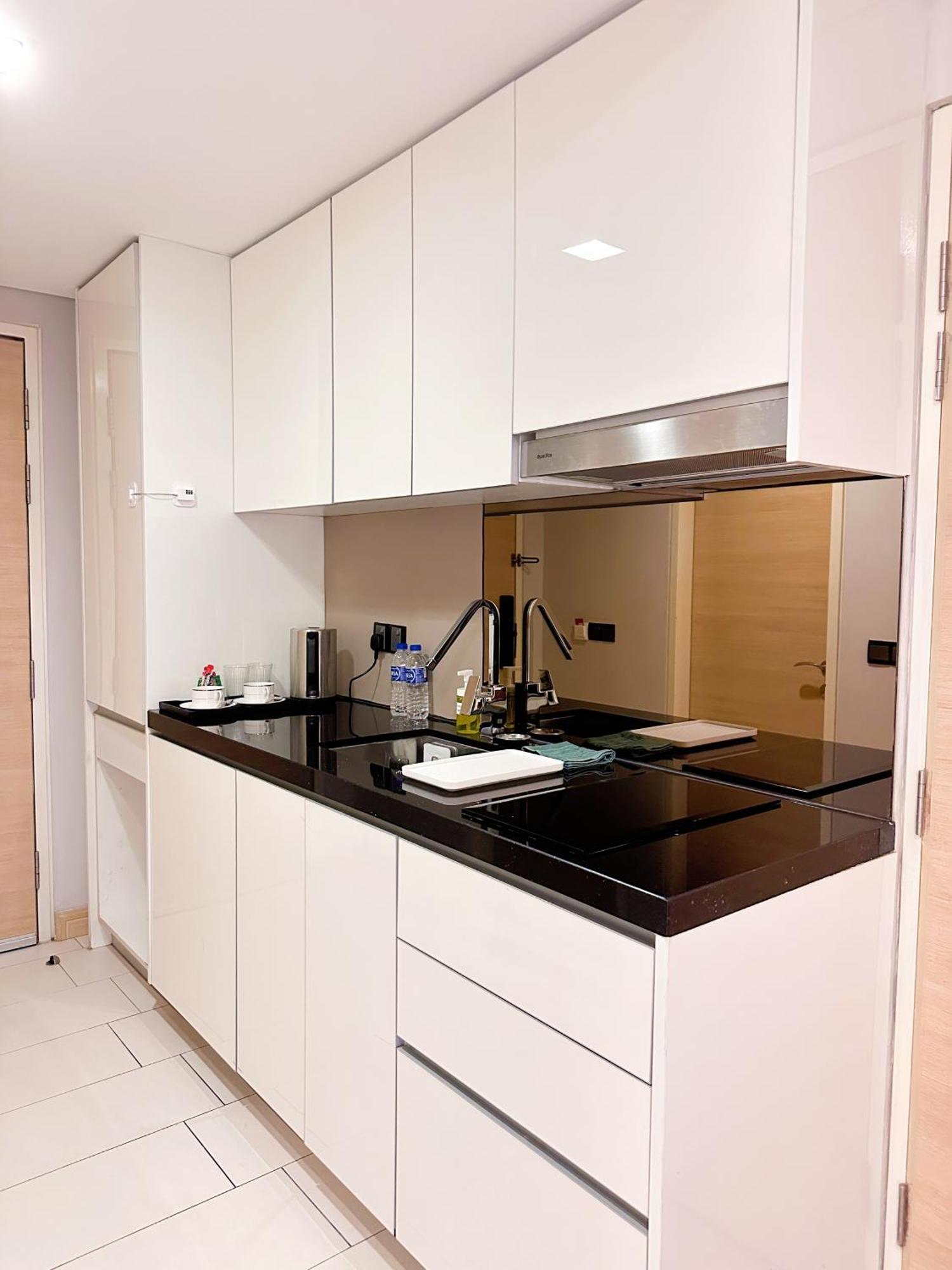 Straits Suite By C Homestay Malacca Extérieur photo